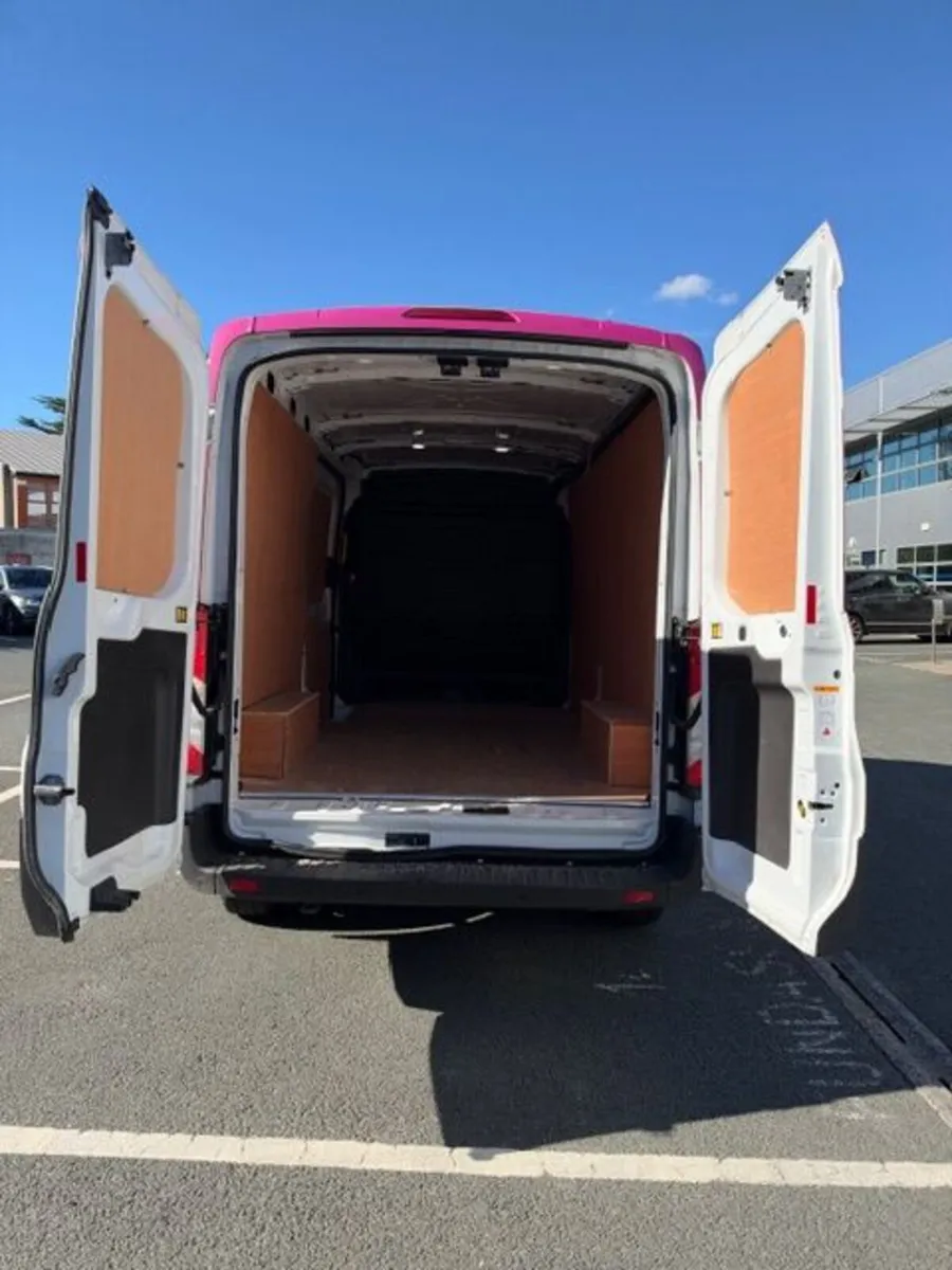 Ford Transit 2022 - Image 3