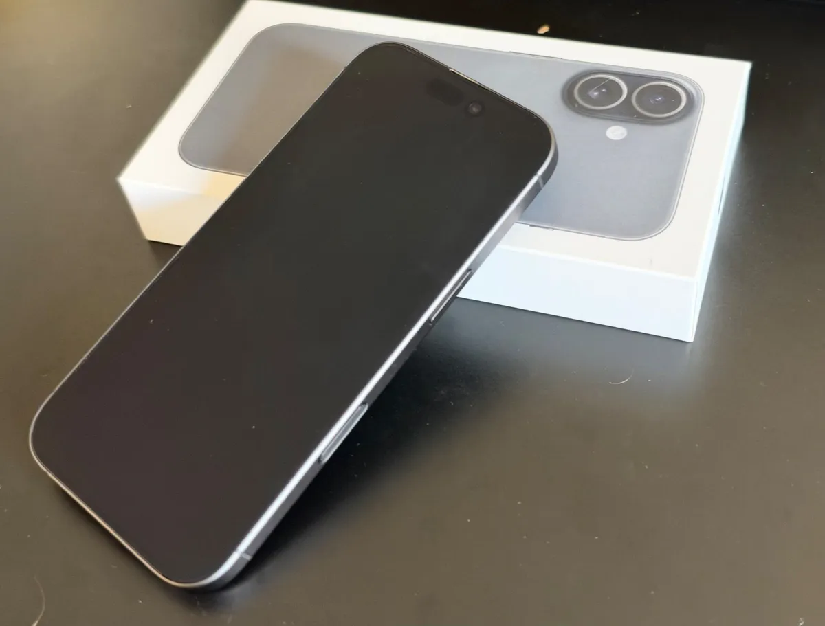 iPhone 17 256GB 100% battery - Image 1