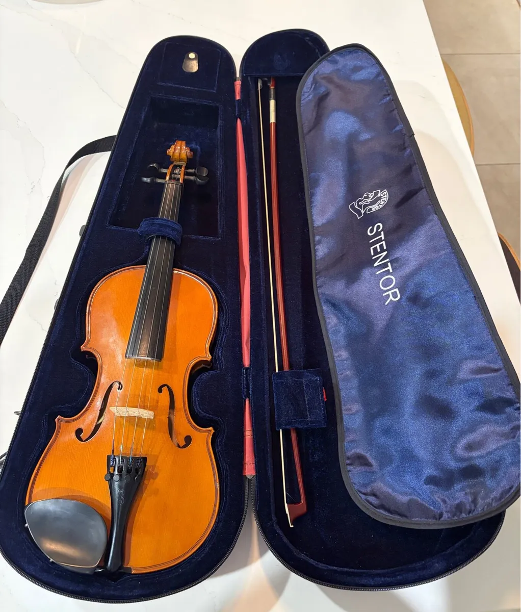 Stentor 3/4 size violin - Image 1