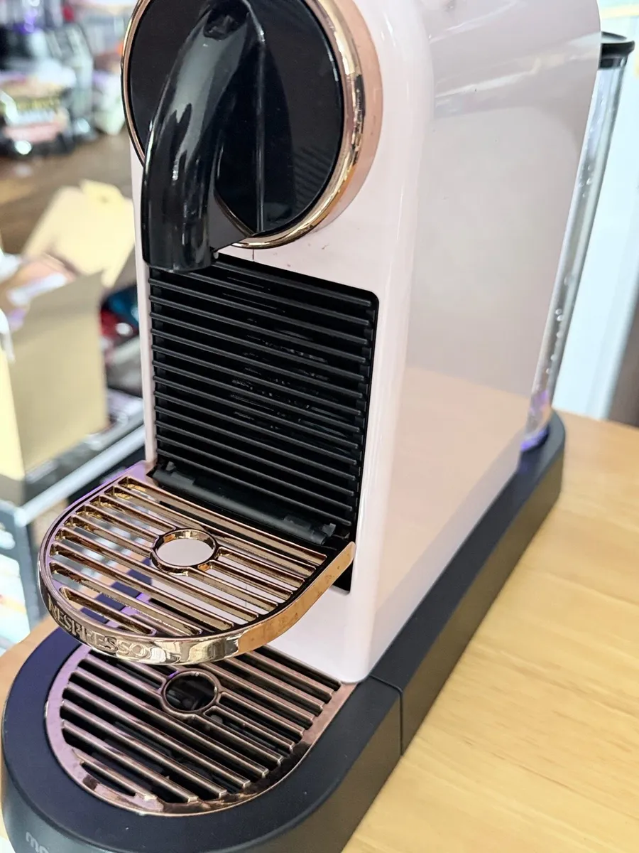 Nespresso Citiz Pink - Image 1