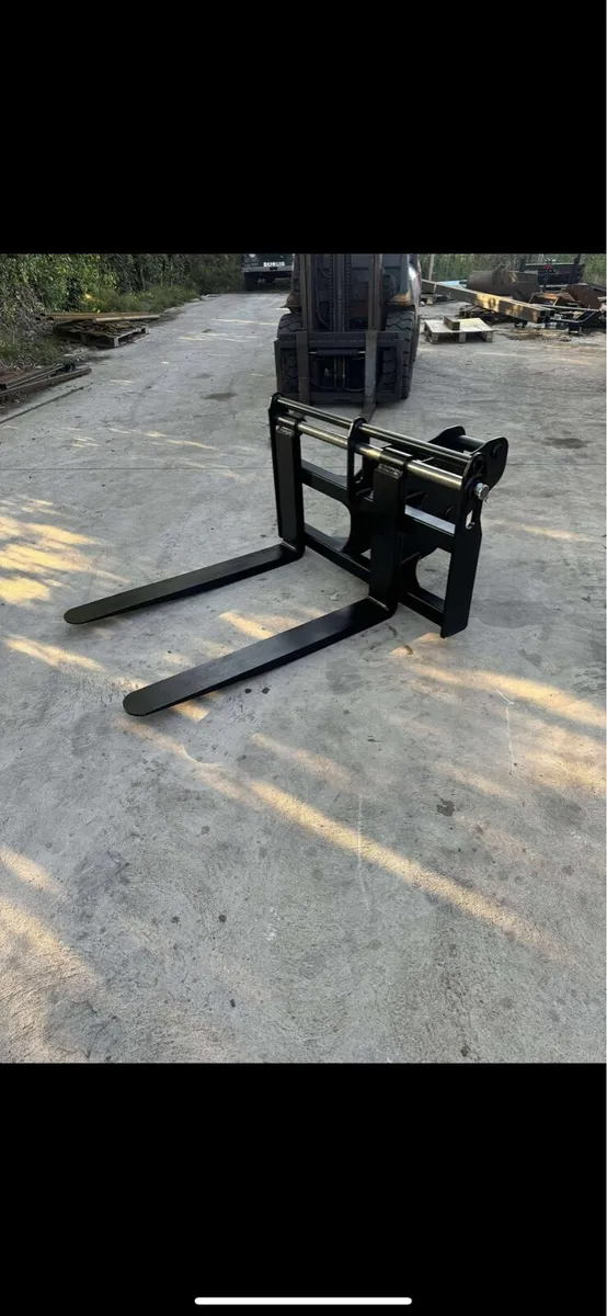 13T digger floating forks - Image 2
