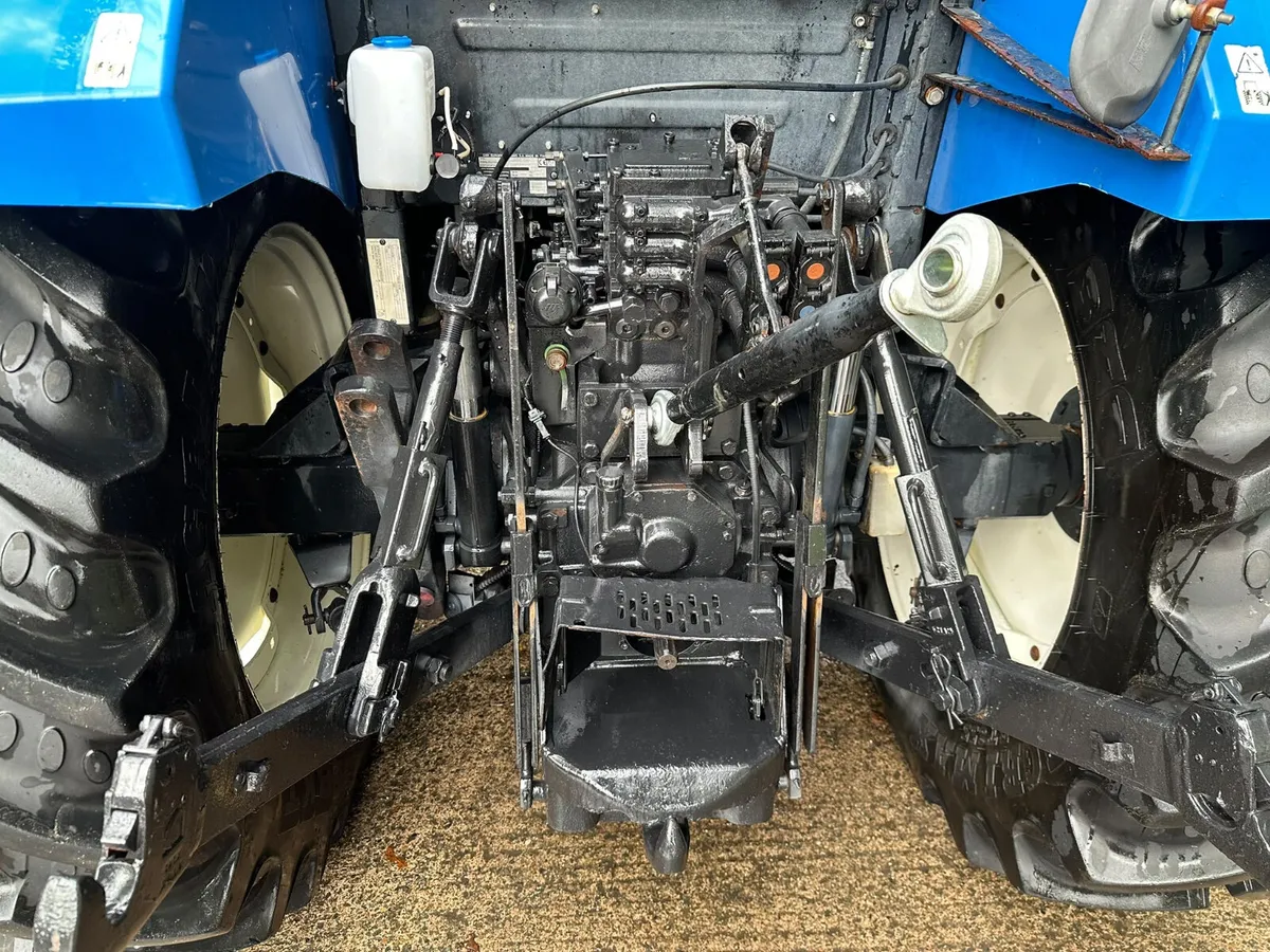 New Holland T5.105 - Image 4