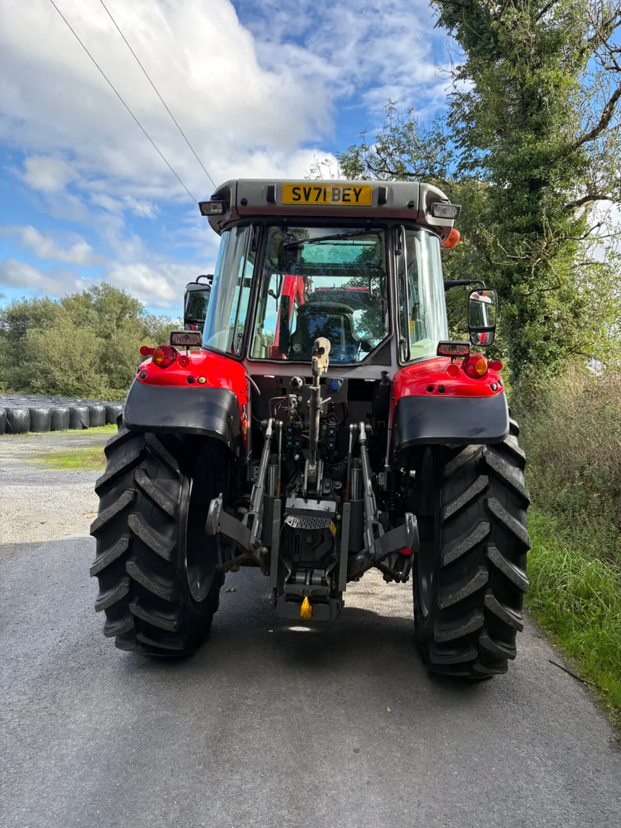Massey Ferguson 5 S 125 Tractor - Image 4