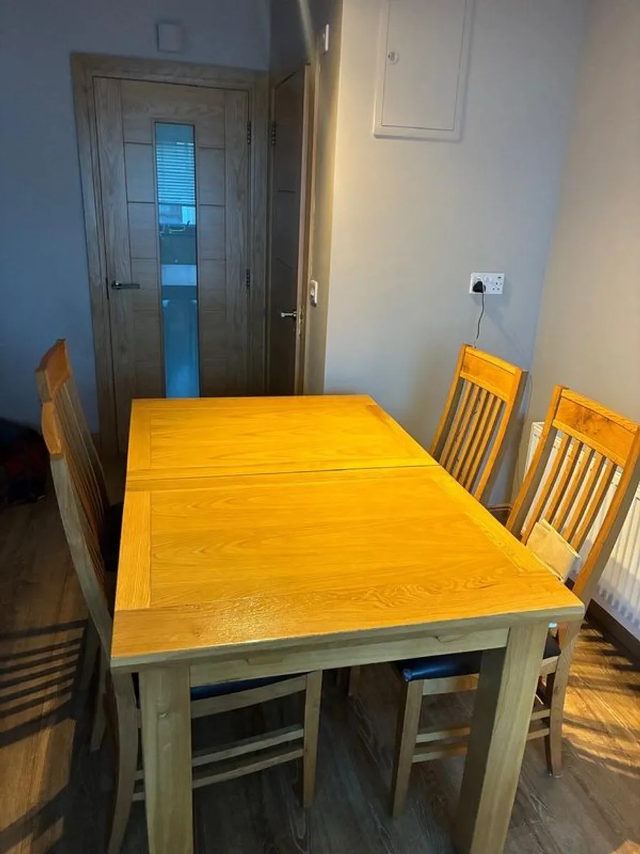 dining - Image 2