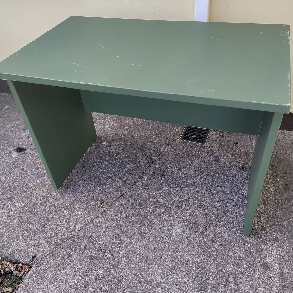 Office desk - Image 2
