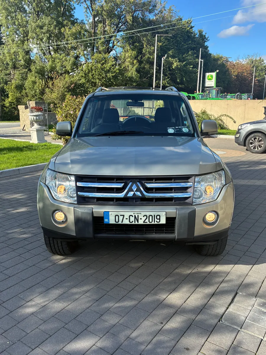 2007 Mitsubishi Pajero Swb tax+doe - Image 3