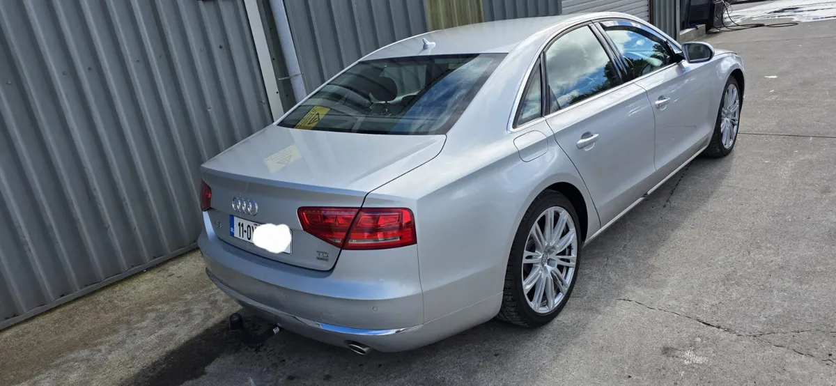 11 AUDI A8 DIESEL - Image 4
