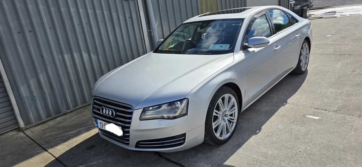 11 AUDI A8 DIESEL - Image 1