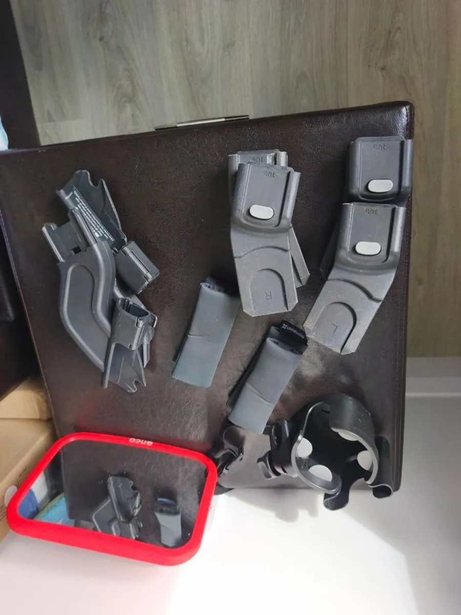 Uppababy Vista Double Buggy Bundle - Image 3