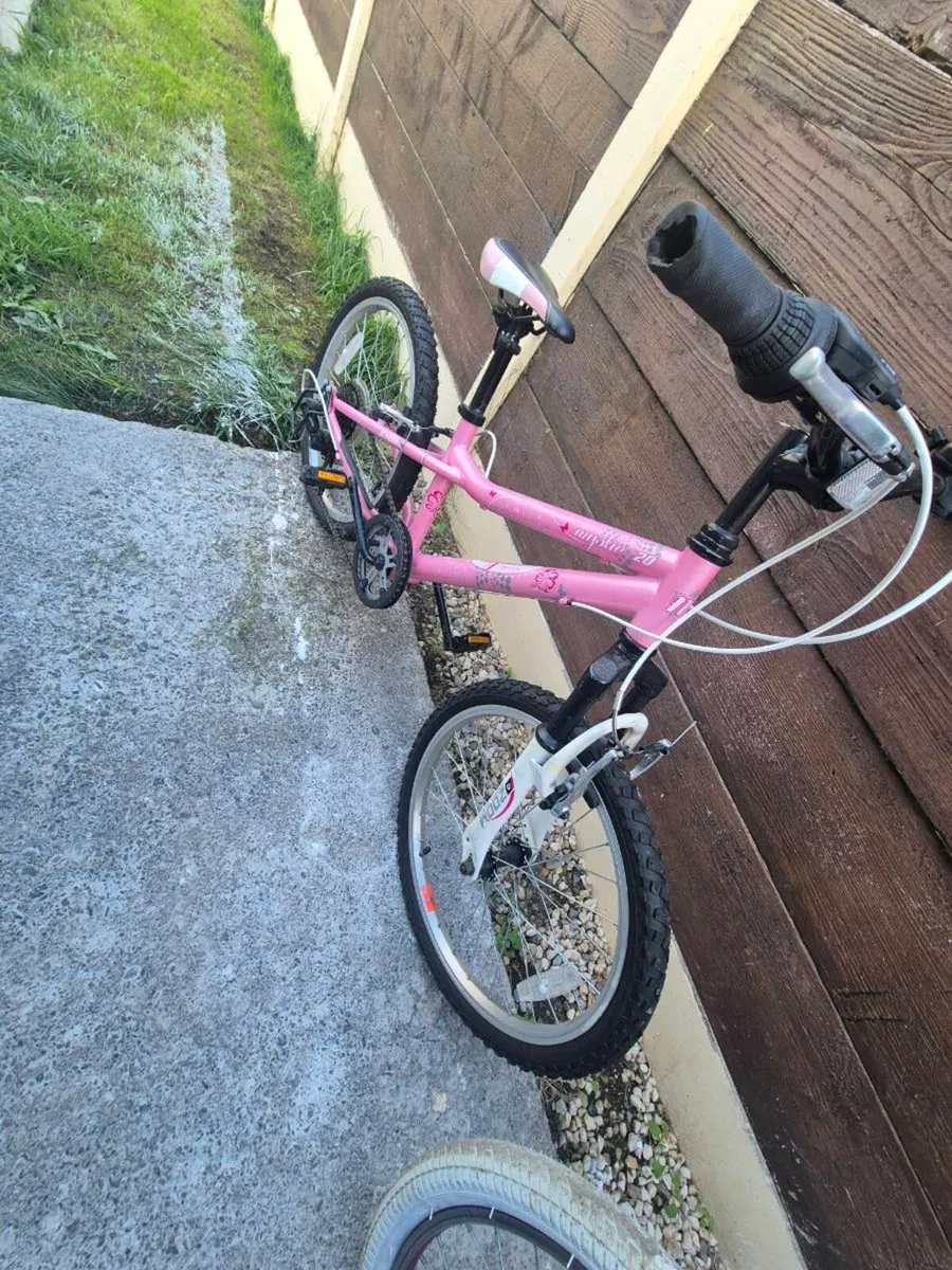 Girls bikes - Image 1