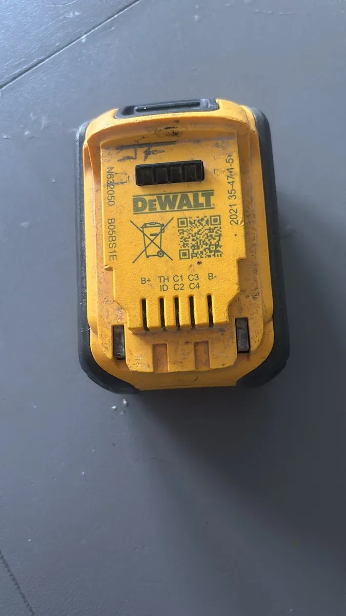 DeWALT XR FLEXVOLT 6Ah 18V/54V Battery – DCB546 - Image 2