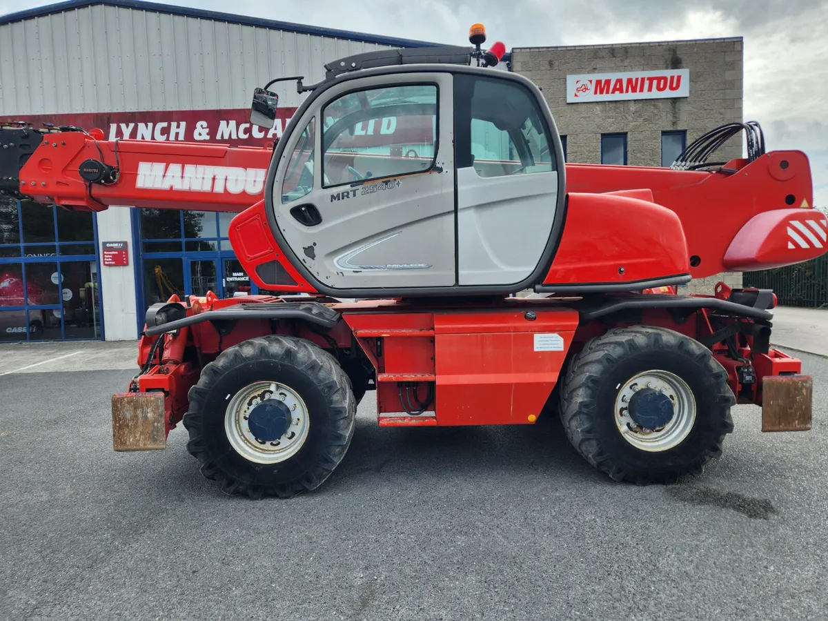 2013 Manitou MRT 2540 rotating telehandler - Image 2
