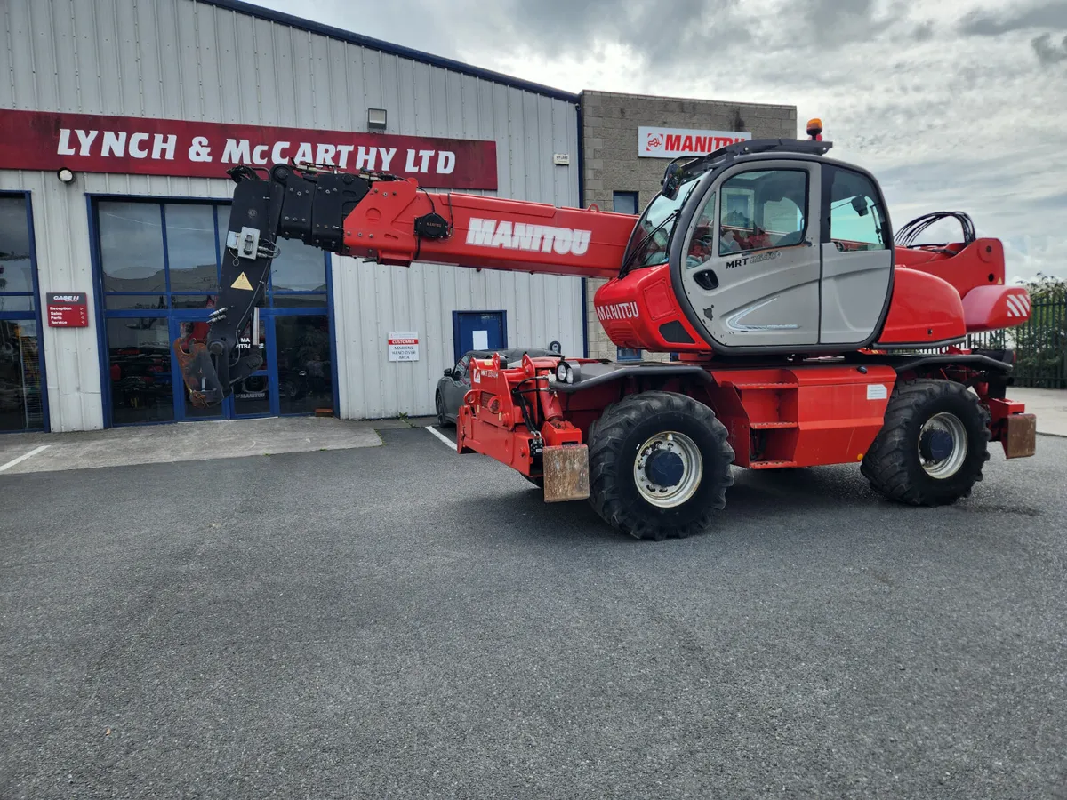 2013 Manitou MRT 2540 rotating telehandler - Image 3