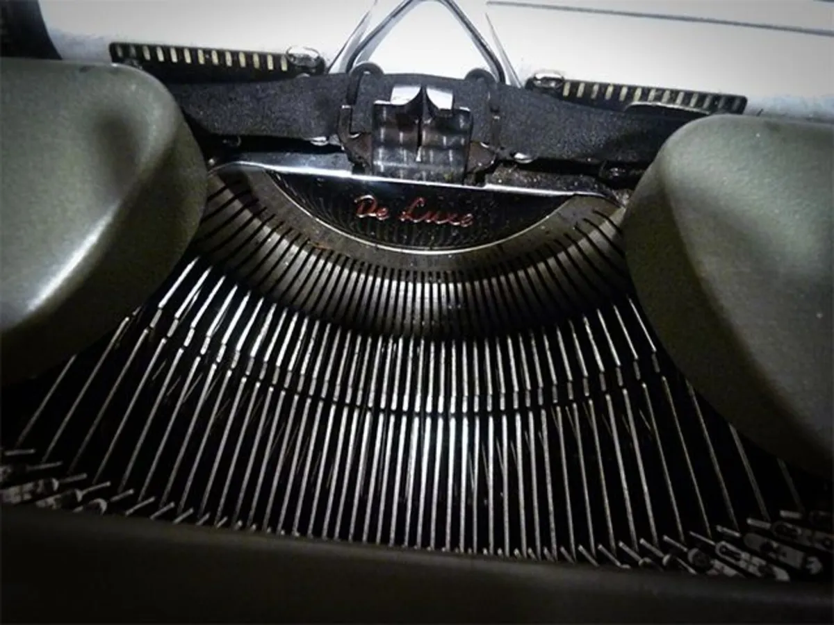 OLYMPIA SM3 typewriter - working order - Image 2