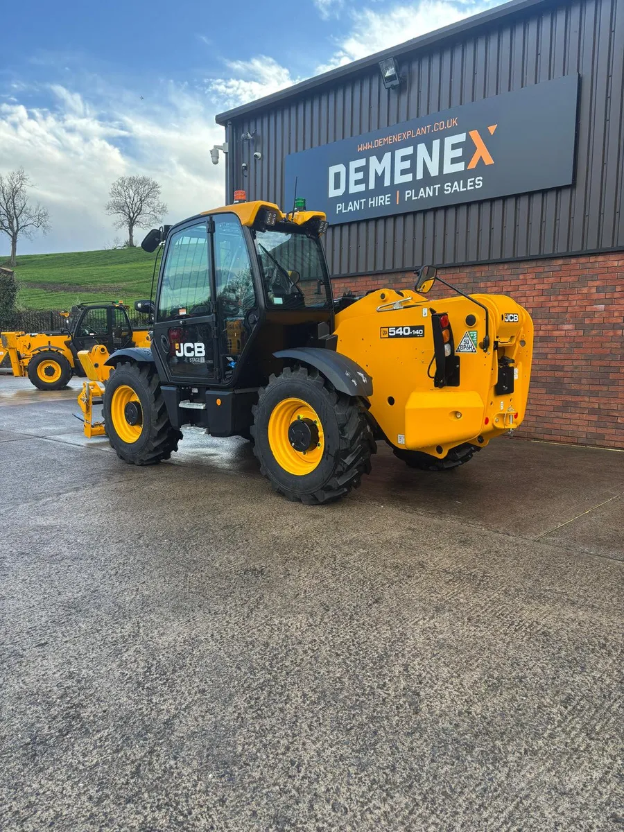 BIG ENGINE (81KW / 109HP ENGINE)  JCB 540-140 - Image 3