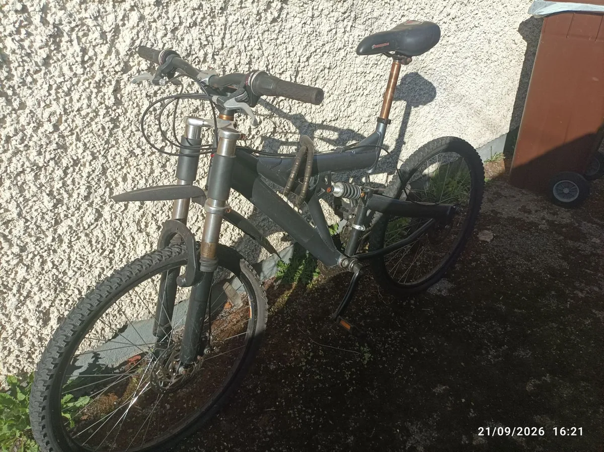 Bicycles x 2 - Image 4