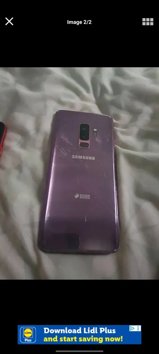 S9+ brand new screen back need glass replaced