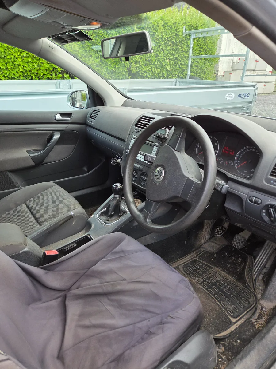 Volkswagen Golf 2008 - Image 2