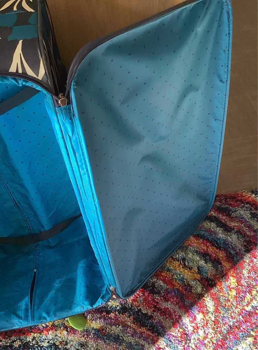 Suitcase - Image 4