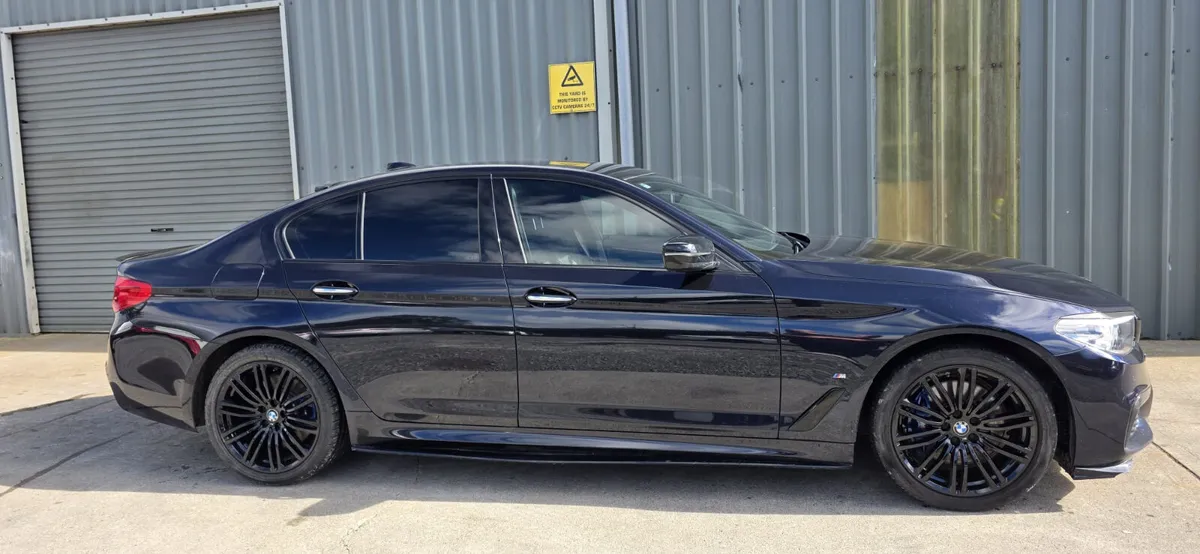 181 BMW 530E M-SPORT - Image 4
