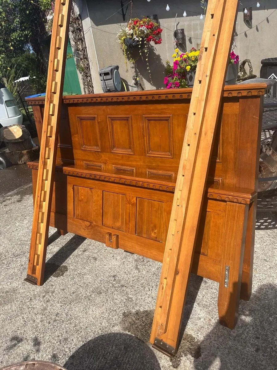 Bedroom furniture set - Image 3