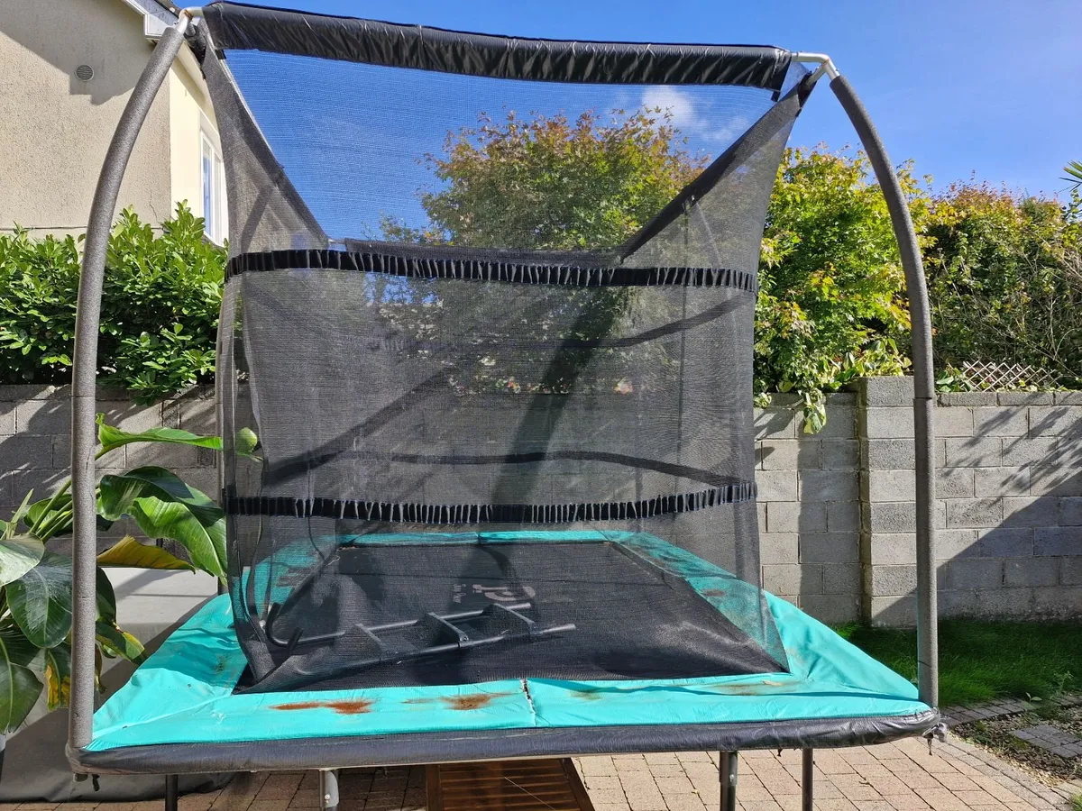 Trampoline - Image 2
