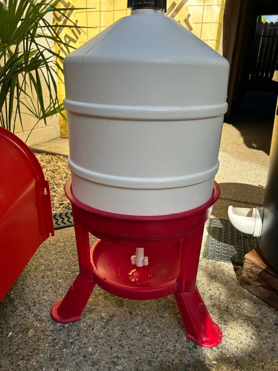 Plastic Nesting box  &  30L Poultry Drinker - Image 2