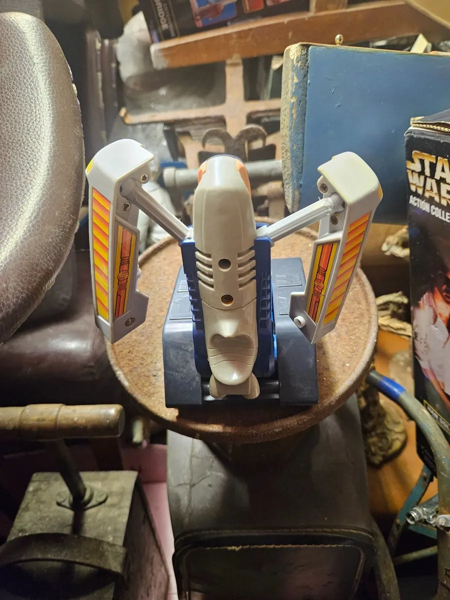Vintage 1980's Bravestarr Colonel Borobot - Image 2