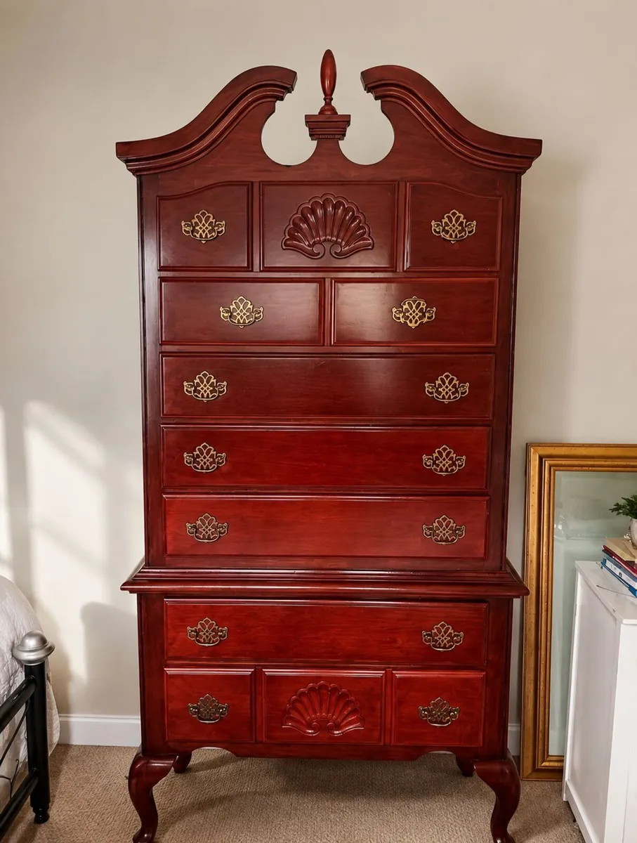 Vintage Chest of Drawers - Image 1