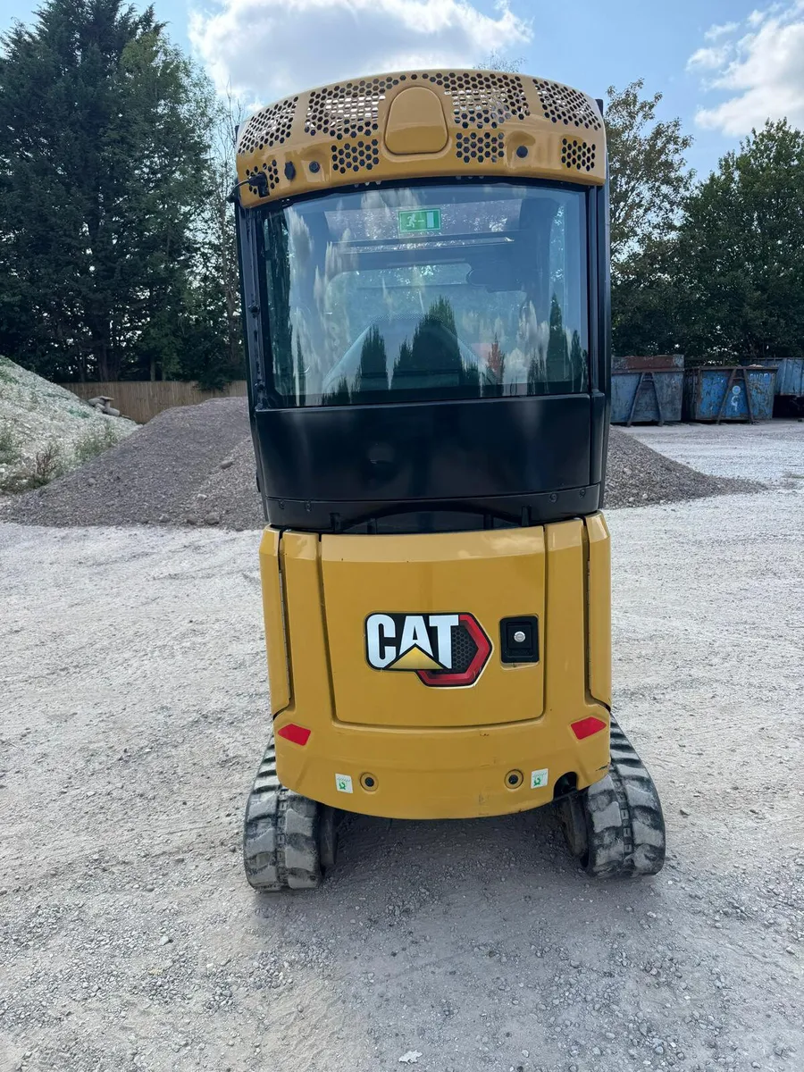 Caterpillar 301.6 2024 (375 hrs) - Image 4