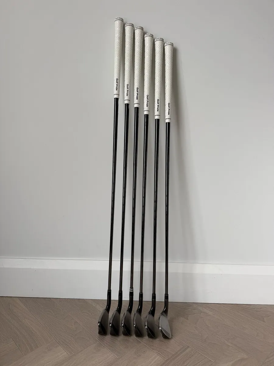 Limited Edition Black Taylormade Stealth Irons - Image 3