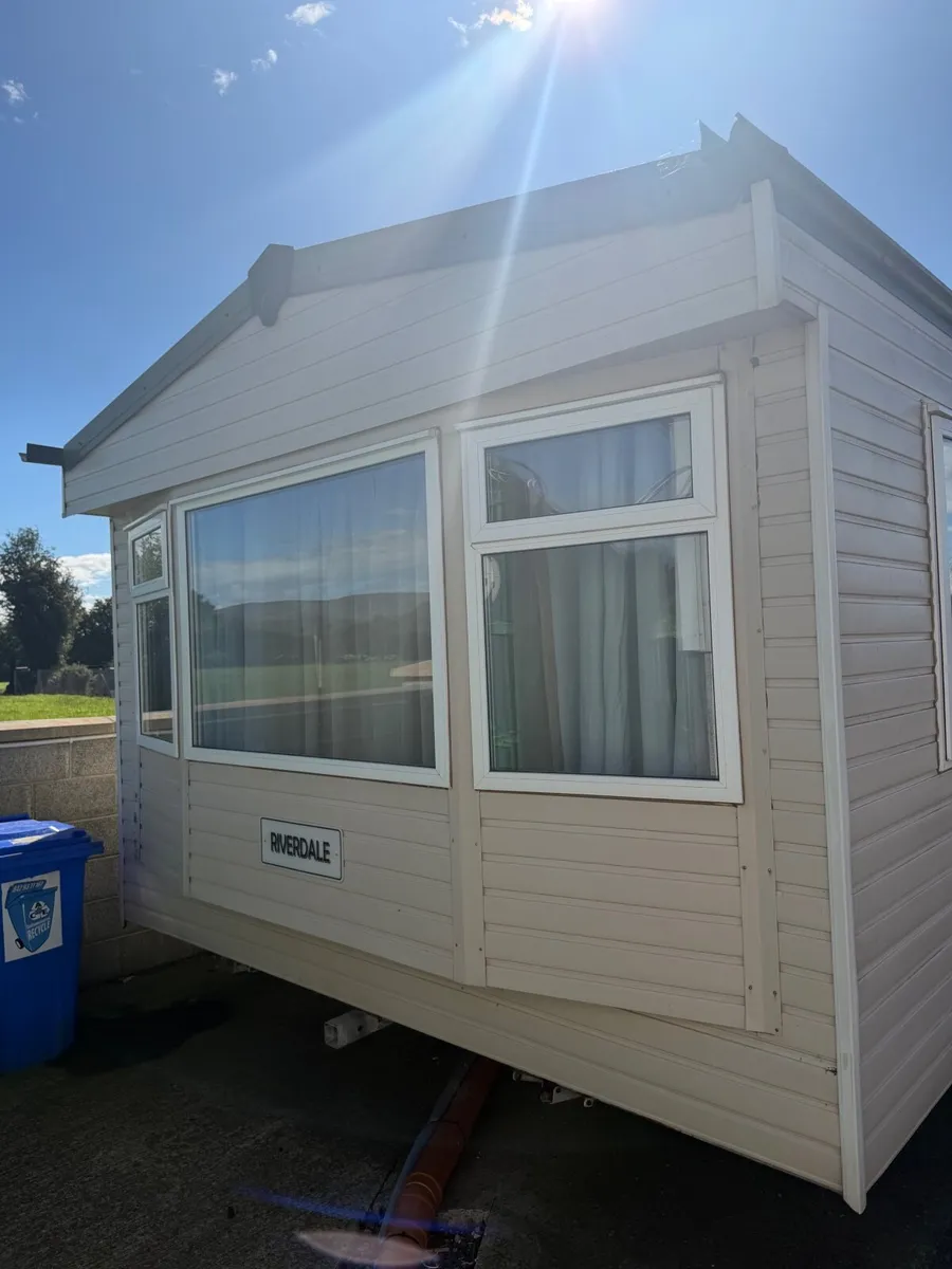 Mobile home - Image 1