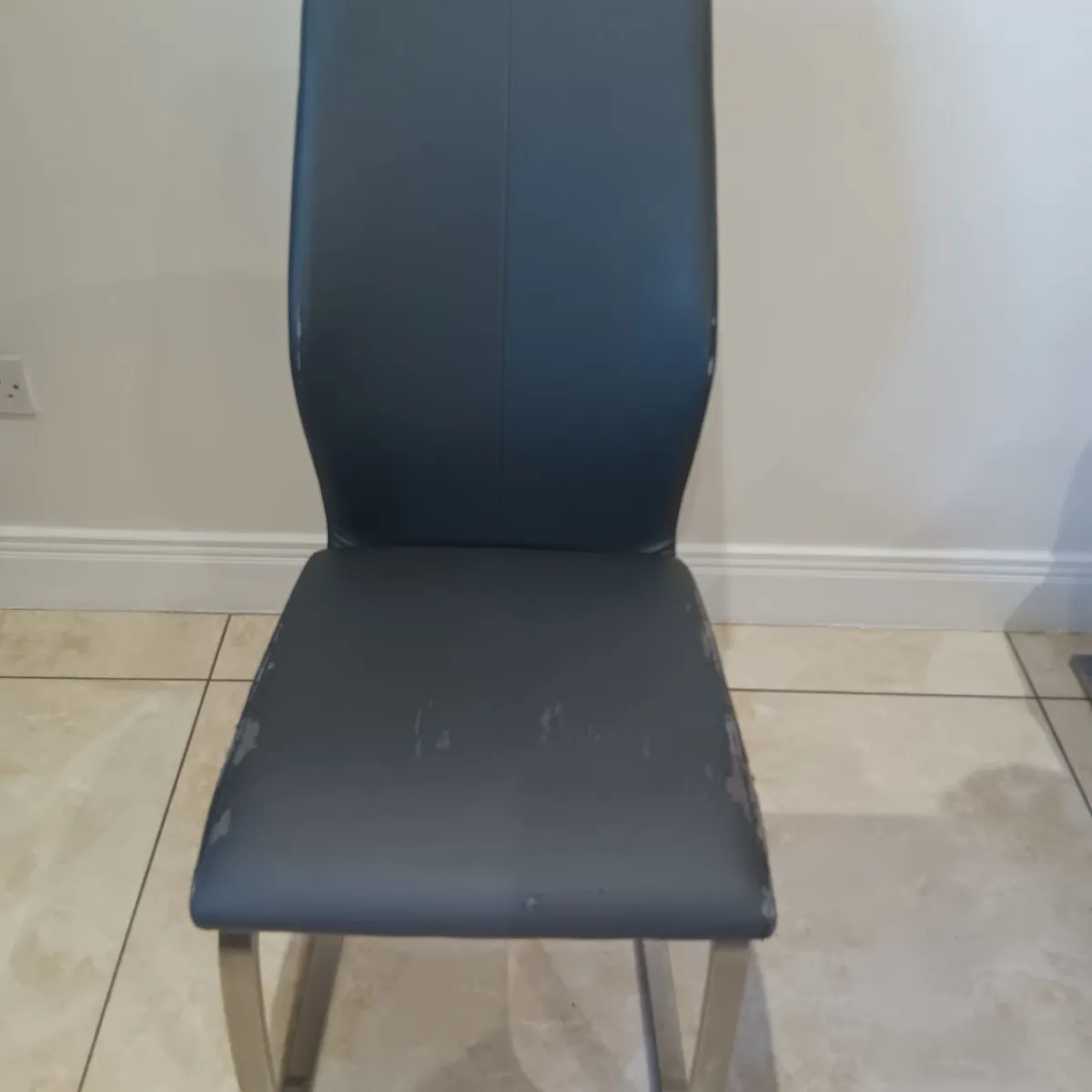 Dining chairs - Image 2