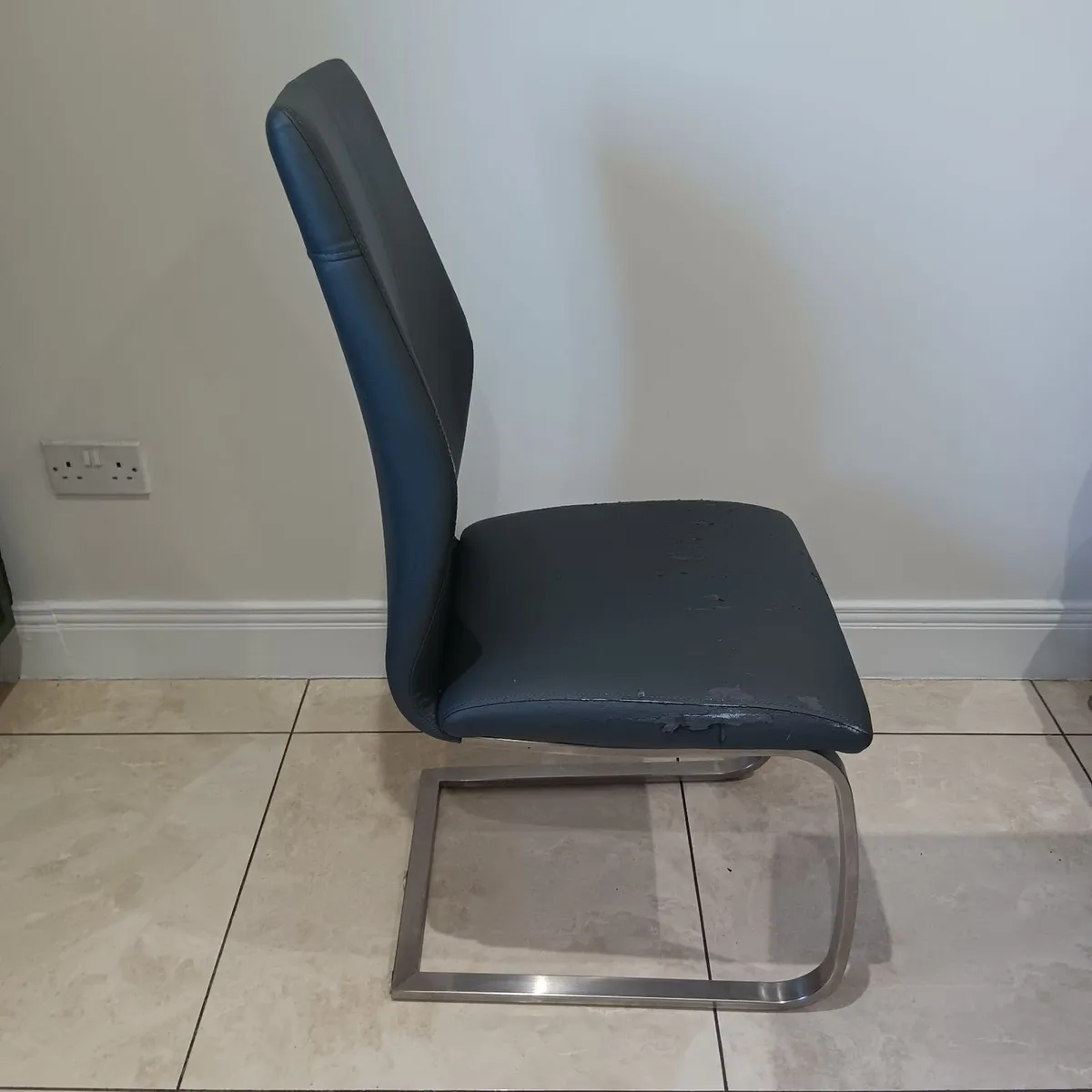 Dining chairs - Image 3