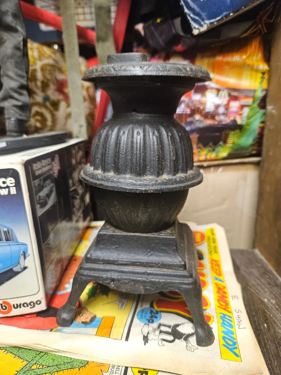 Miniature Cast Iron Stove - Image 4