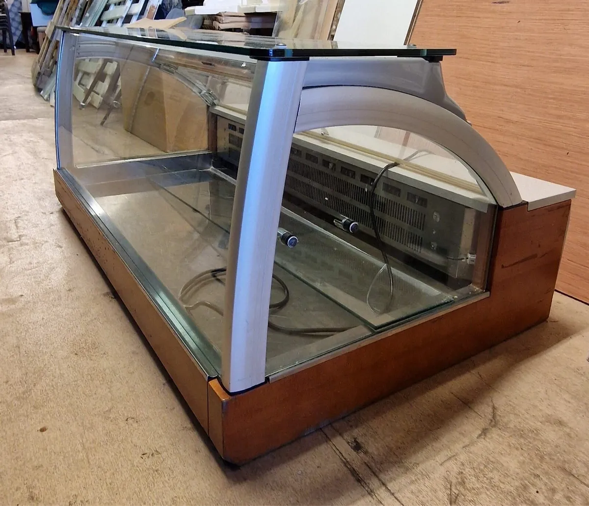 Polar - Display Refrigerator - Image 2