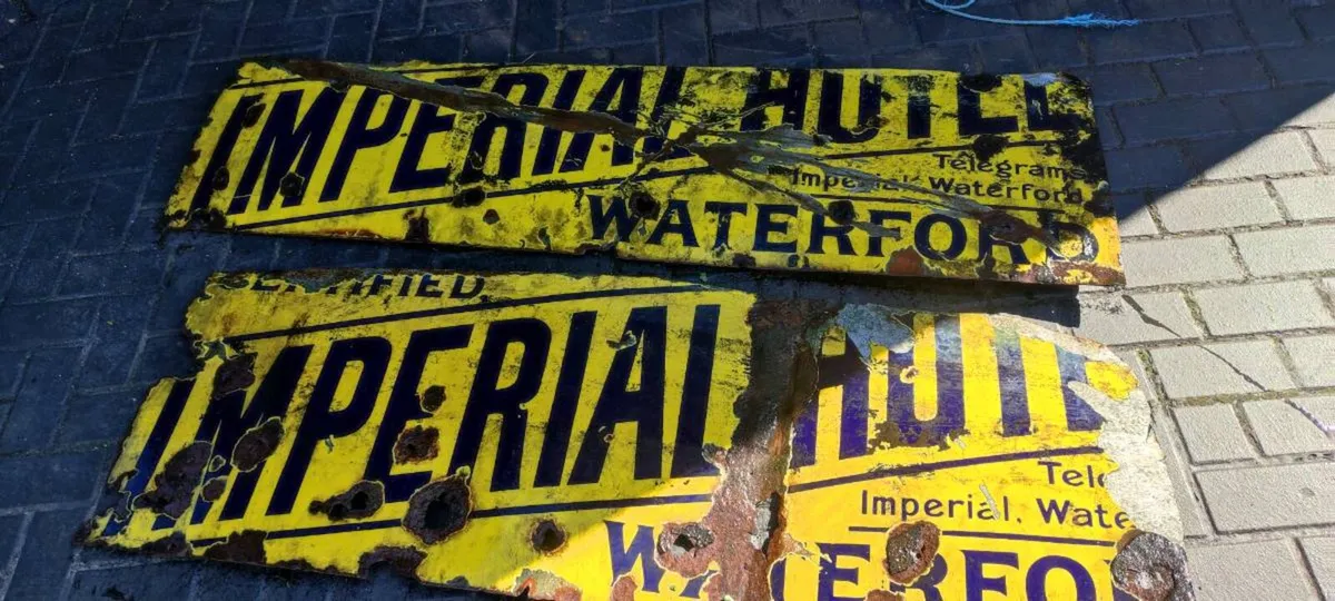 Signs - Image 1