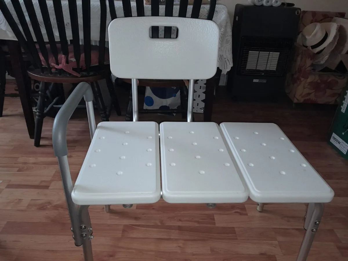 Shower seat - Image 2