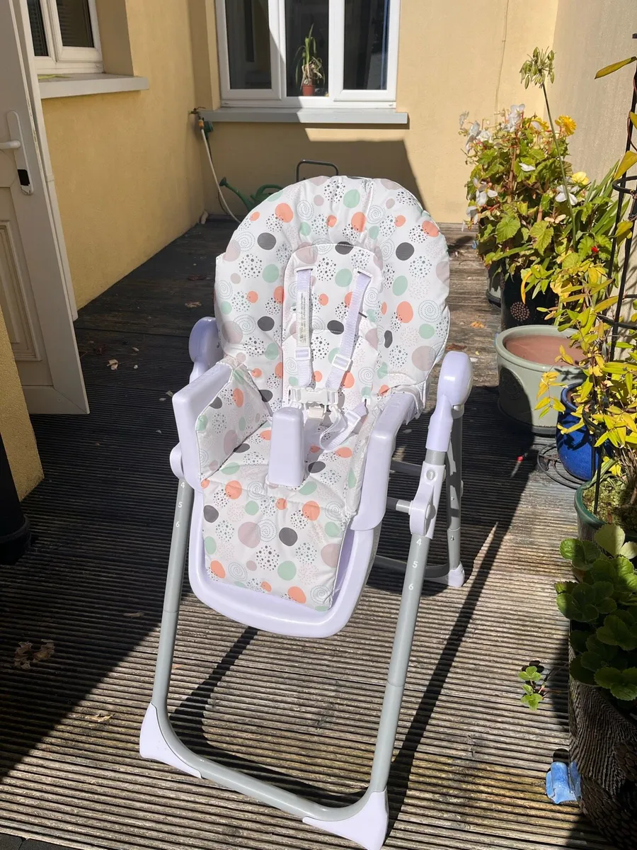 Highchair - Image 1