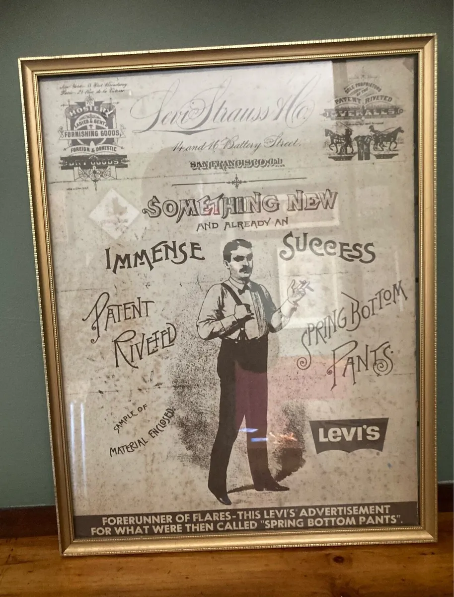 Pub Memorabilia - Image 3