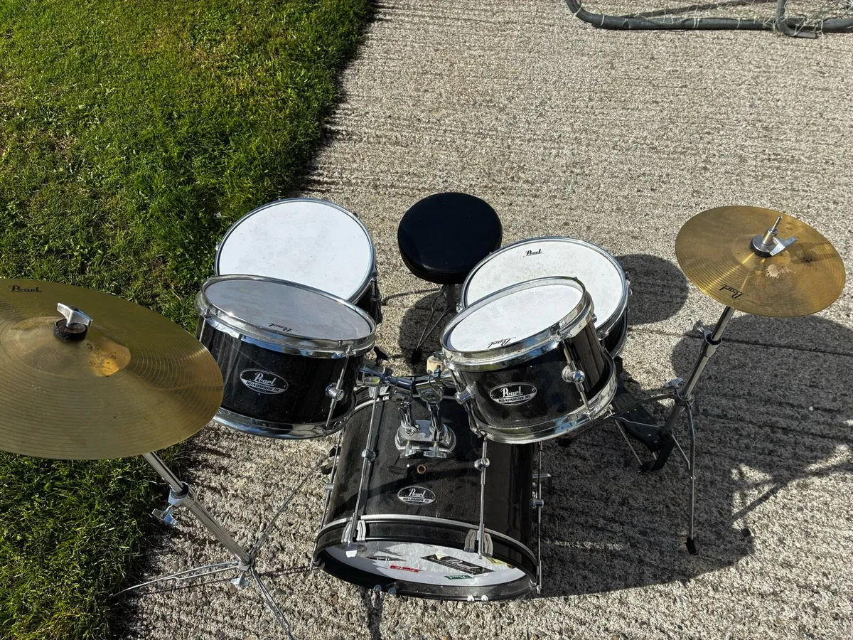 Pearl Roadshow Drumkit - 5 piece - Image 3