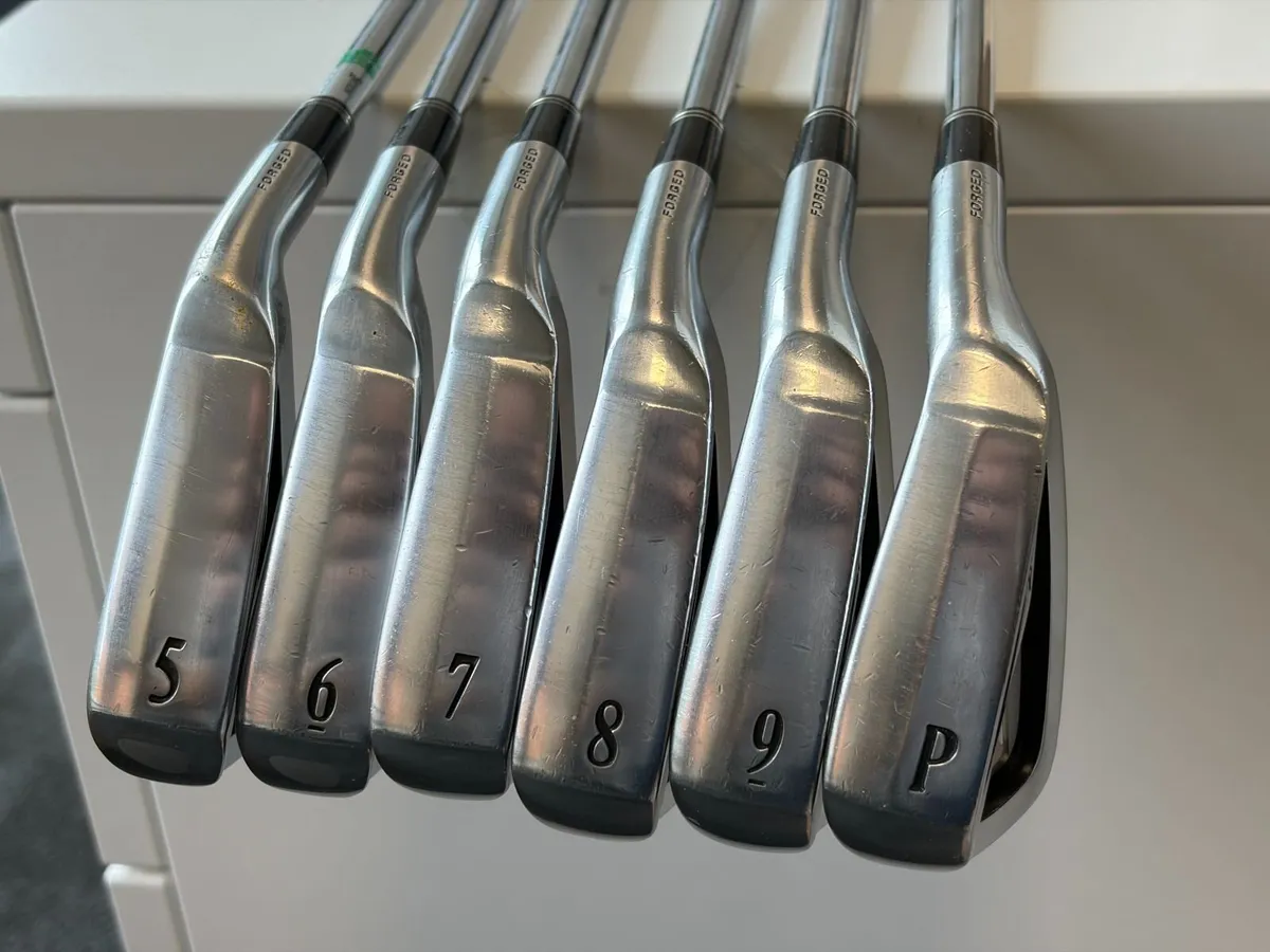 Srixon Z545 5-PW IRONS Reg N.S.Pro 980GH DST Shaft - Image 2