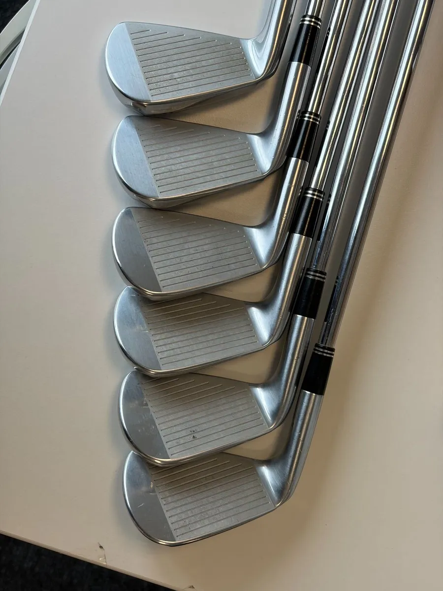 Srixon Z545 5-PW IRONS Reg N.S.Pro 980GH DST Shaft - Image 4