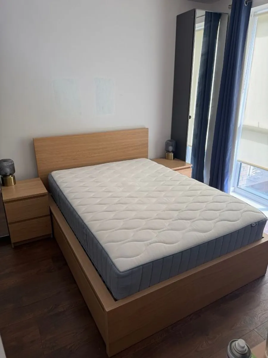 Malm bed with 2 drawers, mattress and lockers - Image 1