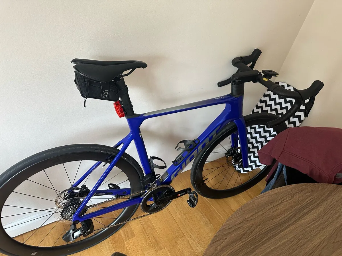 Carbon fibre road bike - Image 1