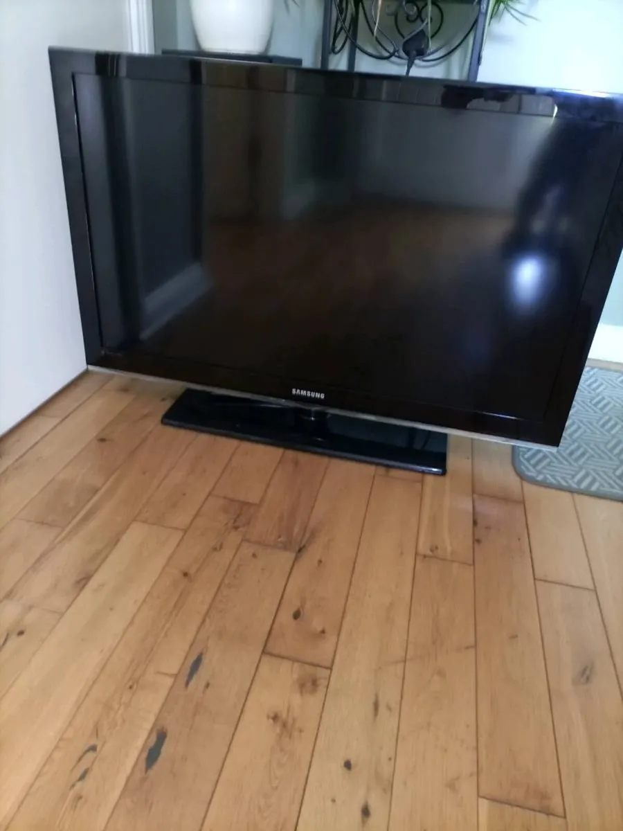 T.v - Image 2