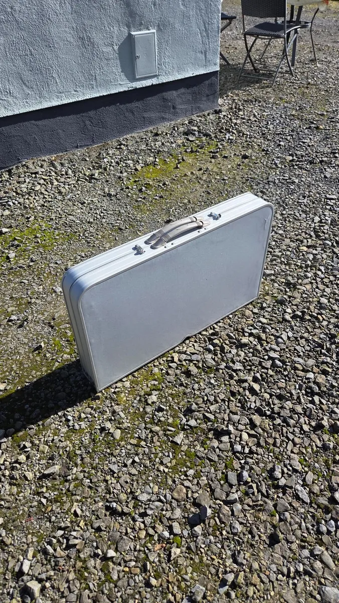 Camping table... - Image 2