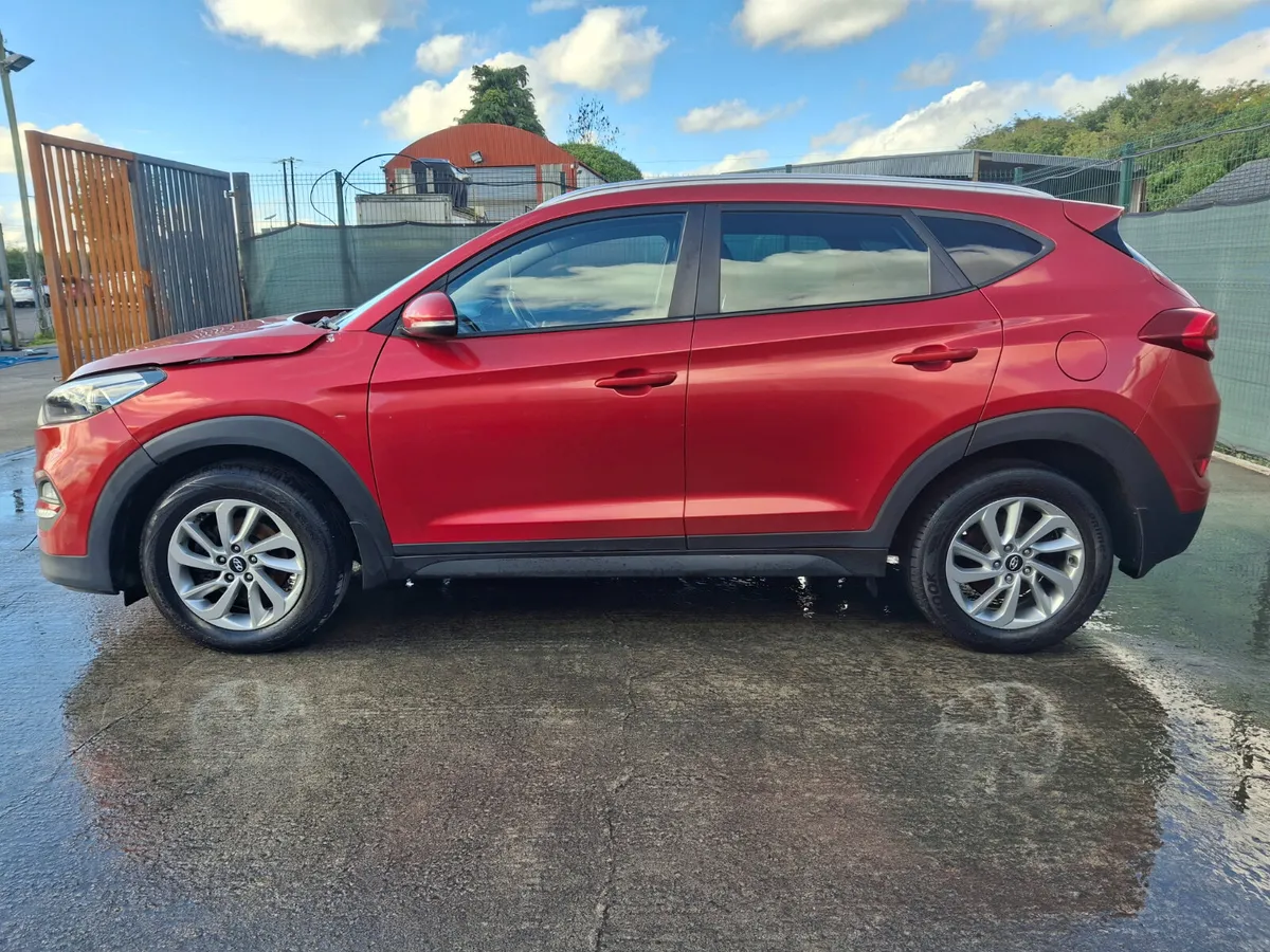 2016 Hyundai Tucson  Executive  1.7 Diesel - Image 2
