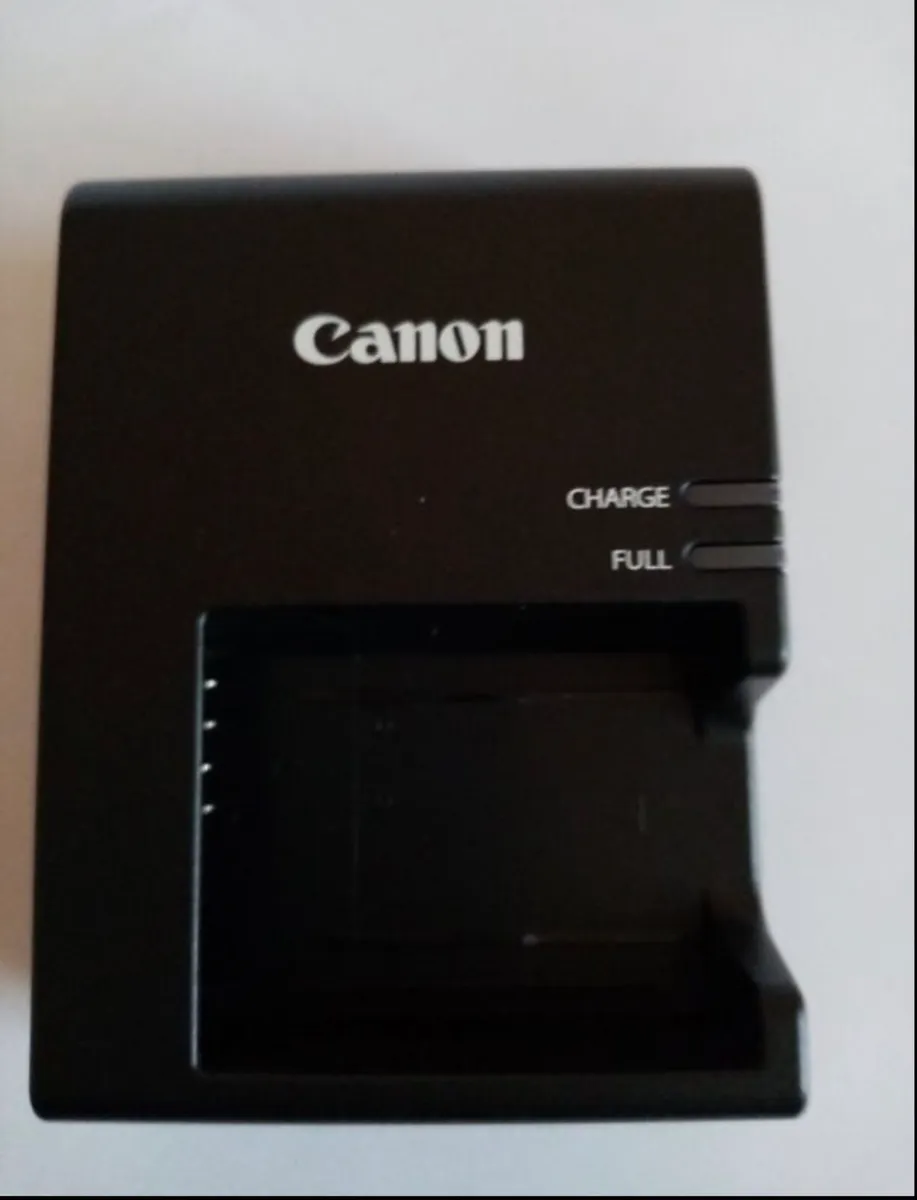 Brand New Genuine original CANON Chargers - Image 2