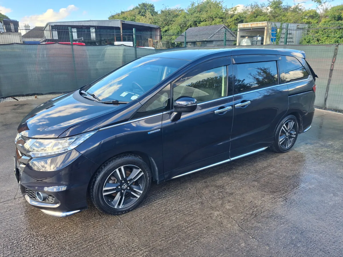 2017 Honda Odyssey Hybrid  Automatic  7 seater - Image 1